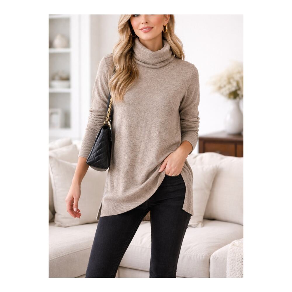 Vince Sweater Womens XS Beige Wool Cashmere Turtleneck Lightweight Minimalist